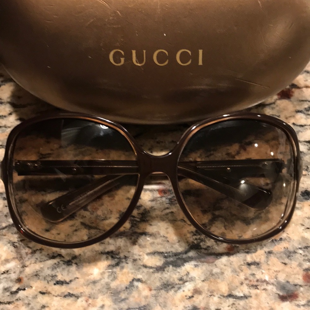 Gucci oversized retro style sunglasses